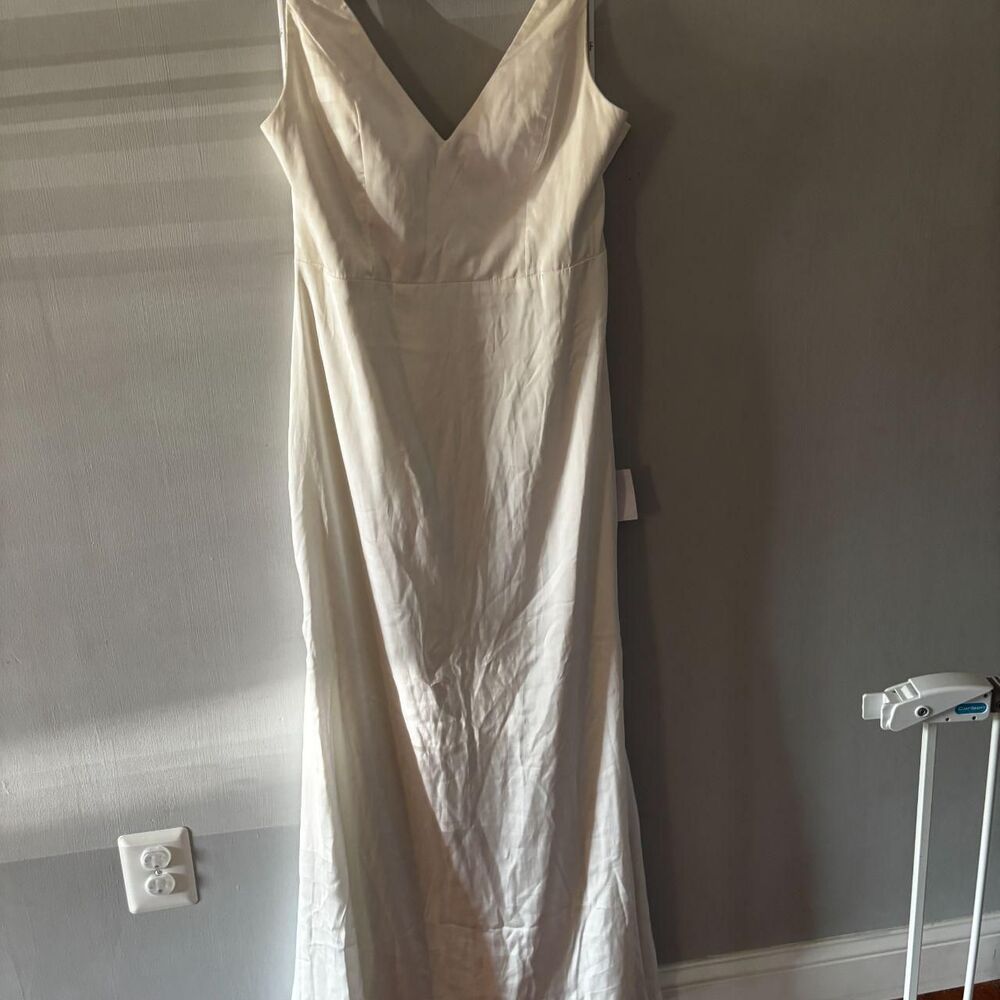 Lulus Women's White and Cream Wedding-dresses